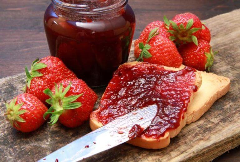 Клубничный джем: вкусный и густой рецепт на зиму в домашних условиях, калорийность, как варить с агар агаром