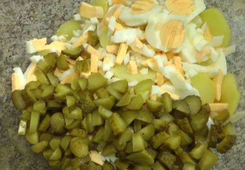 Картофельный салат. Рецепты приготовления классического салата по-немецки, по-американски и другие вкусные варианты.