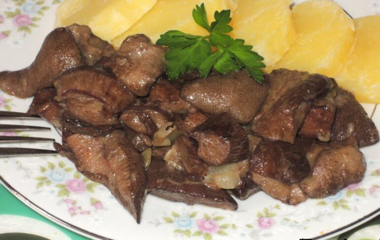 Как жарить маслята: быстрые и вкусные рецепты приготовления на сковороде, сколько по времени жарить до готовности, не отваривая, как готовить со сметаной и луком