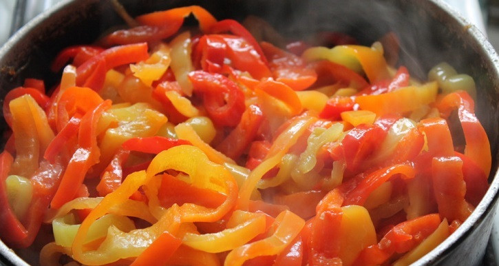 Рецепт лечо с морковью и луком, с помидорами, перцем на зиму пошагово