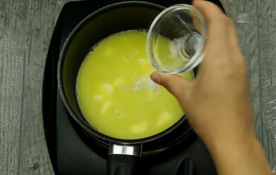 Профитроли в домашних условиях — 10 пошаговых рецептов с разной начинкой
