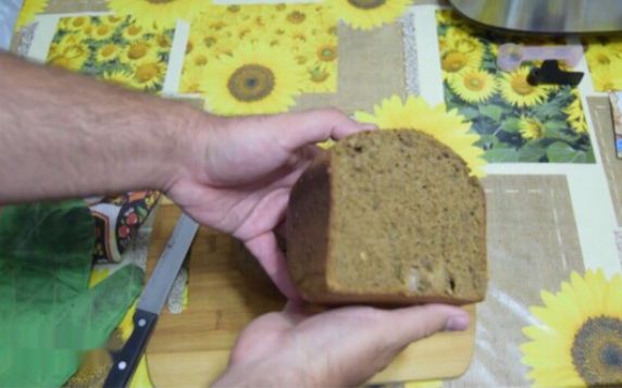 Хлеб в хлебопечке — 12 простых и самых вкусных рецептов