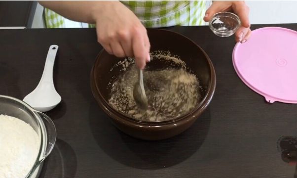 Хлеб в хлебопечке — 12 простых и самых вкусных рецептов