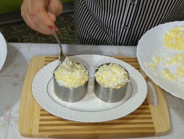 Салат с копченой курицей и ананасами - 9 очень вкусных классических рецептов