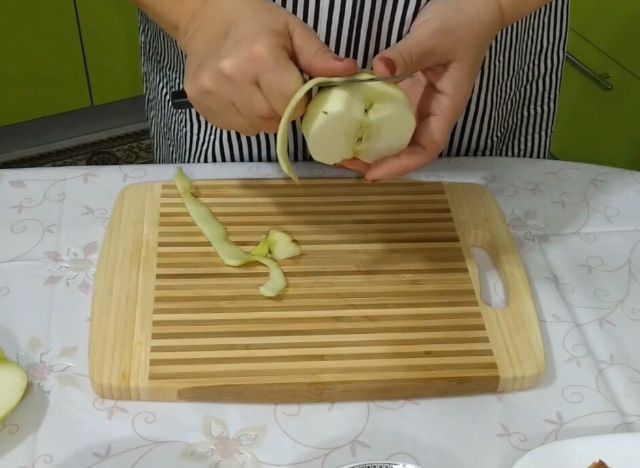 Салат с копченой курицей и ананасами - 9 очень вкусных классических рецептов