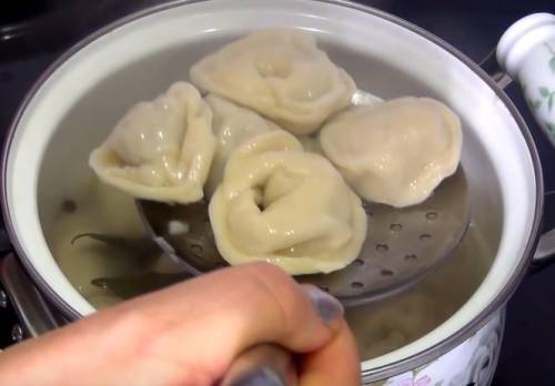 Домашние пельмени. Очень вкусные. Пошаговые рецепты приготовления теста и начинки