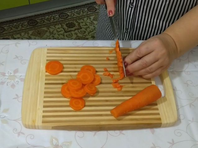 Салат с копченой курицей и ананасами - 9 очень вкусных классических рецептов