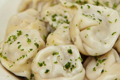 Домашние пельмени. Очень вкусные. Пошаговые рецепты приготовления теста и начинки