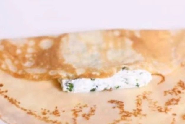 Блины с красной рыбой и сливочным сыром – 6 пошаговых рецептов приготовления