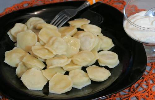 Домашние пельмени. Очень вкусные. Пошаговые рецепты приготовления теста и начинки