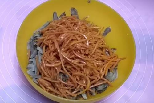 Салат с корейской морковью. 10 рецептов приготовления на любой вкус