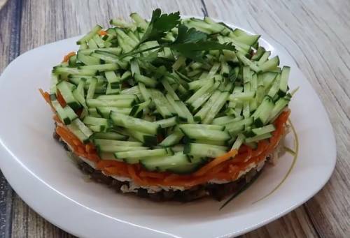 Салат с корейской морковью. 10 рецептов приготовления на любой вкус