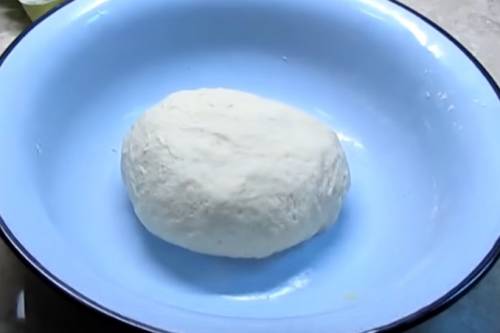 Самса домашняя из слоеного теста с мясом или фаршем. 5 пошаговых рецептов приготовления