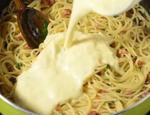 Паста карбонара с беконом и сливками: классический рецепт приготовления