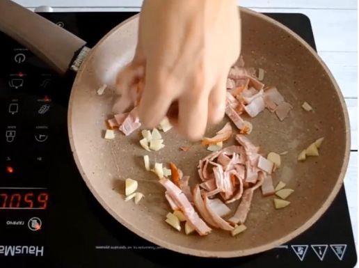 Паста карбонара с беконом и сливками: классический рецепт приготовления