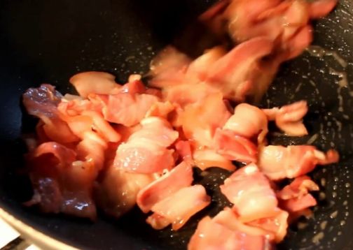 Паста карбонара с беконом и сливками: классический рецепт приготовления