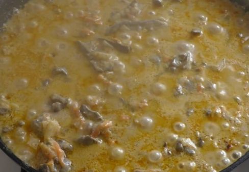 Как пожарить печень говяжью с луком, чтобы была мягкая и сочная