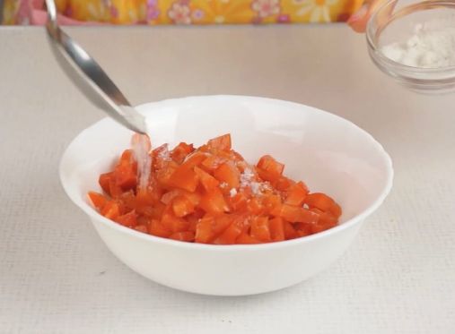 Салат с крабовыми палочками и помидорами: Очень вкусные рецепты