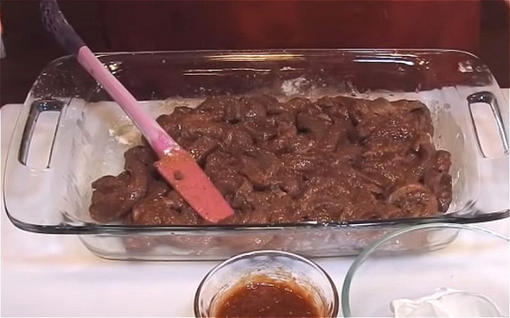 Як приготувати м'яку та соковиту яловичу печінку на сковороді.