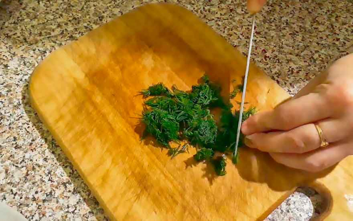 Курка по-французьки з сиром овочами та помідорами