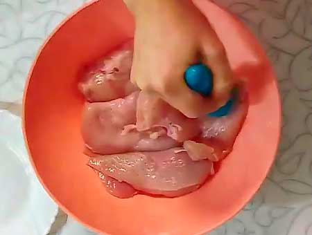 Курка по-французьки в духовці з картоплею