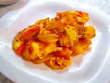 Курка по-французьки в духовці з картоплею