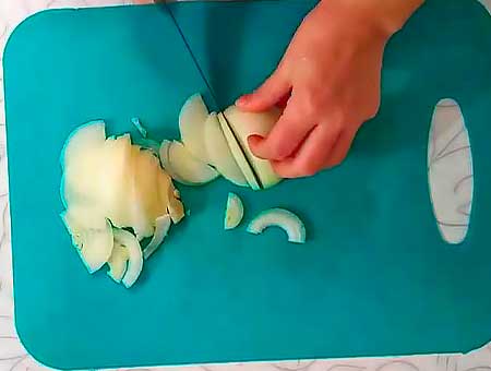 Курка по-французьки в духовці з картоплею