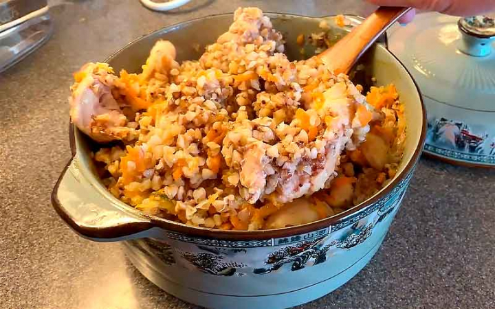Курка з гречкою рецепт каші з м'ясом у духовці