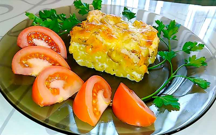 Курка з макаронами та овочами в духовці