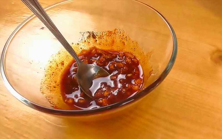 Рецепт смачної курячої грудки у маринаді