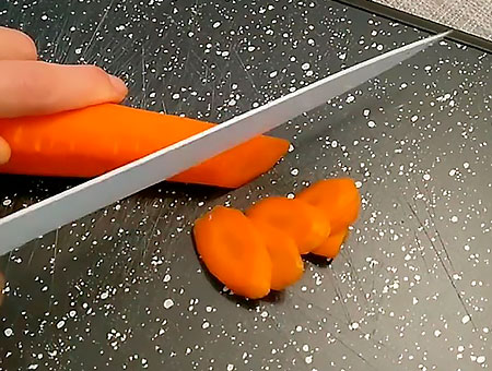 Рис з куркою в духовці, блюдо з курячих гомілок
