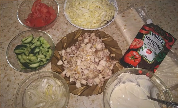 Шаурма з куркою в домашніх умовах - прості рецепти
