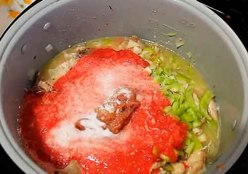 Чахохбілі з курки у мультиварці