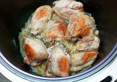 Чахохбілі з курки у мультиварці