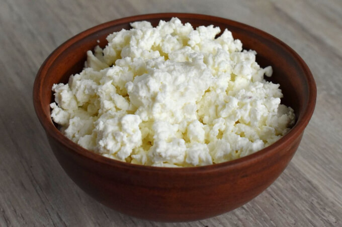 Чи можна піддавати сир заморожуванню і як це вплине на властивості продукту