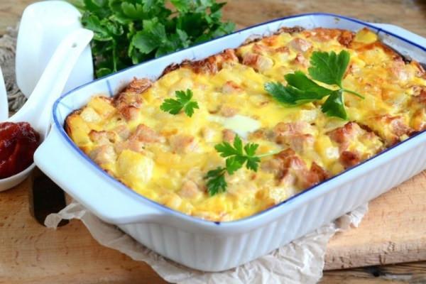 Картопляна запіканка в духовці – 11 рецептів: з м’ясом, куркою, грибами
