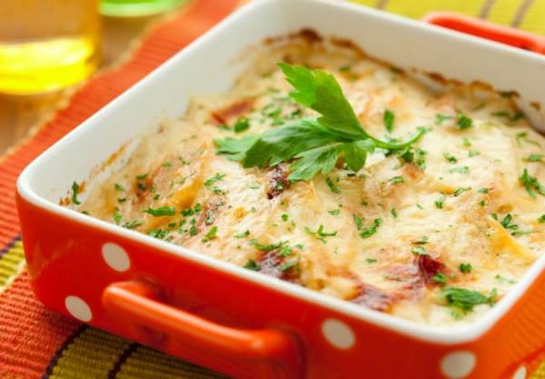 Картопляна запіканка в духовці – 11 рецептів: з м’ясом, куркою, грибами