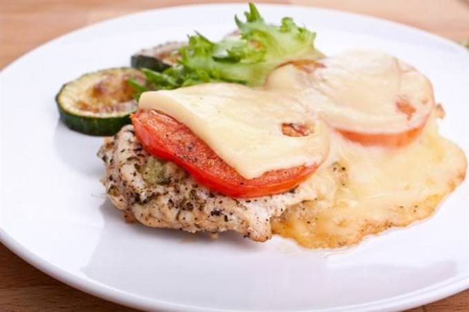 Мясо по-французьки: як правильно і смачно приготувати, 7 рецептів