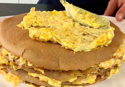 Печінковий торт з курячої печінки з морквою та цибулею