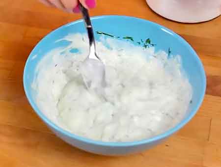 Шашлик з курки в духовці блюдо на шпажках будинку