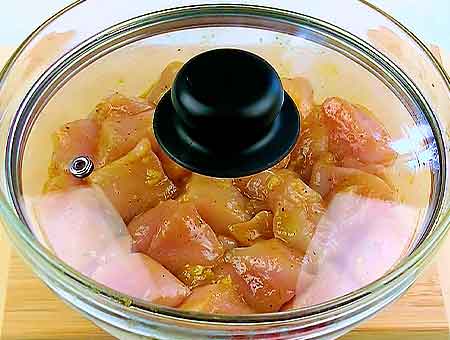 Шашлик з курячого філе з овочами в духовці