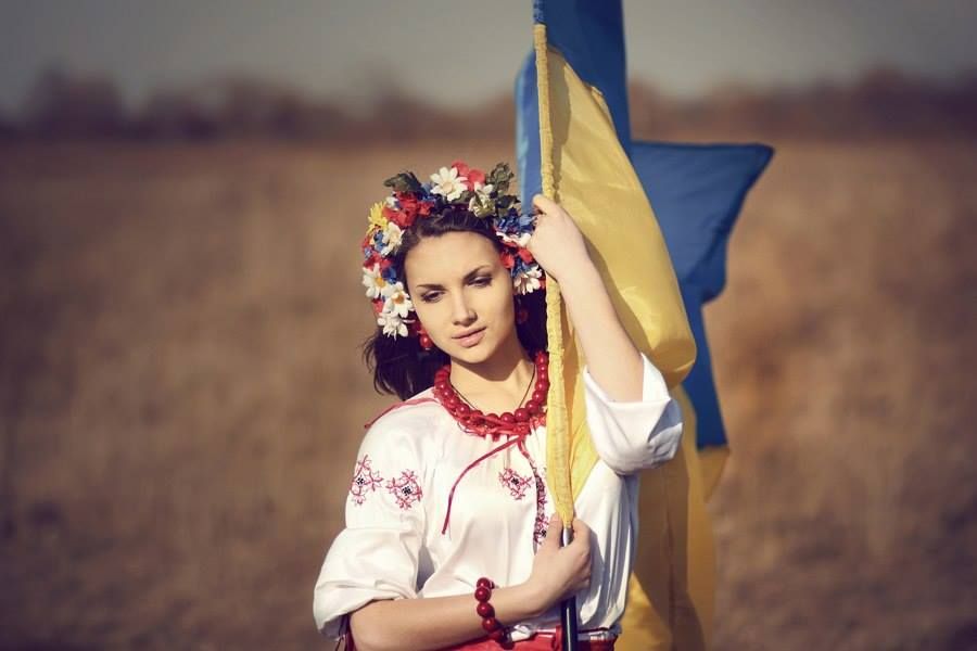 Щиросердечні привітання з 23 лютого у прозі