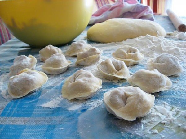 Тісто на пельмені – 9 класичних рецептів
