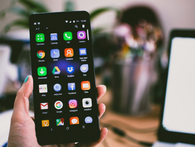 Корисна функція смартфона для захисту від шахраїв і не тільки
