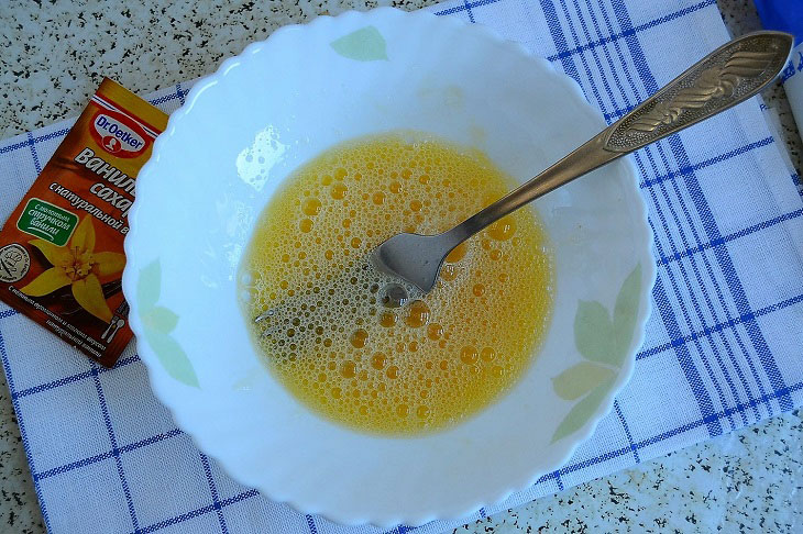 Сирники з сиру з манною крупою - рум'яні та апетитні