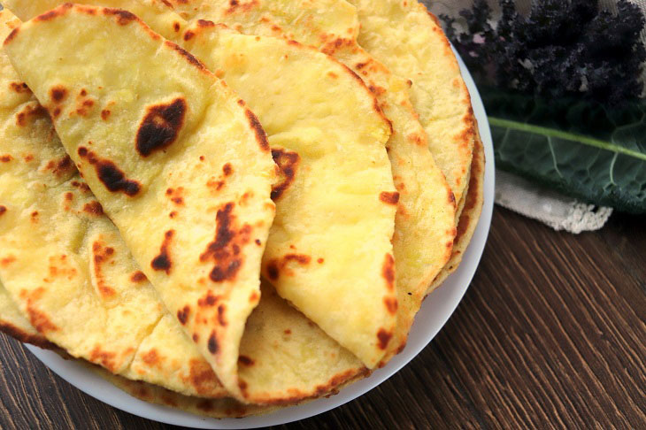 Картопляні коржі з сиром на сковороді - смачні та ароматні
