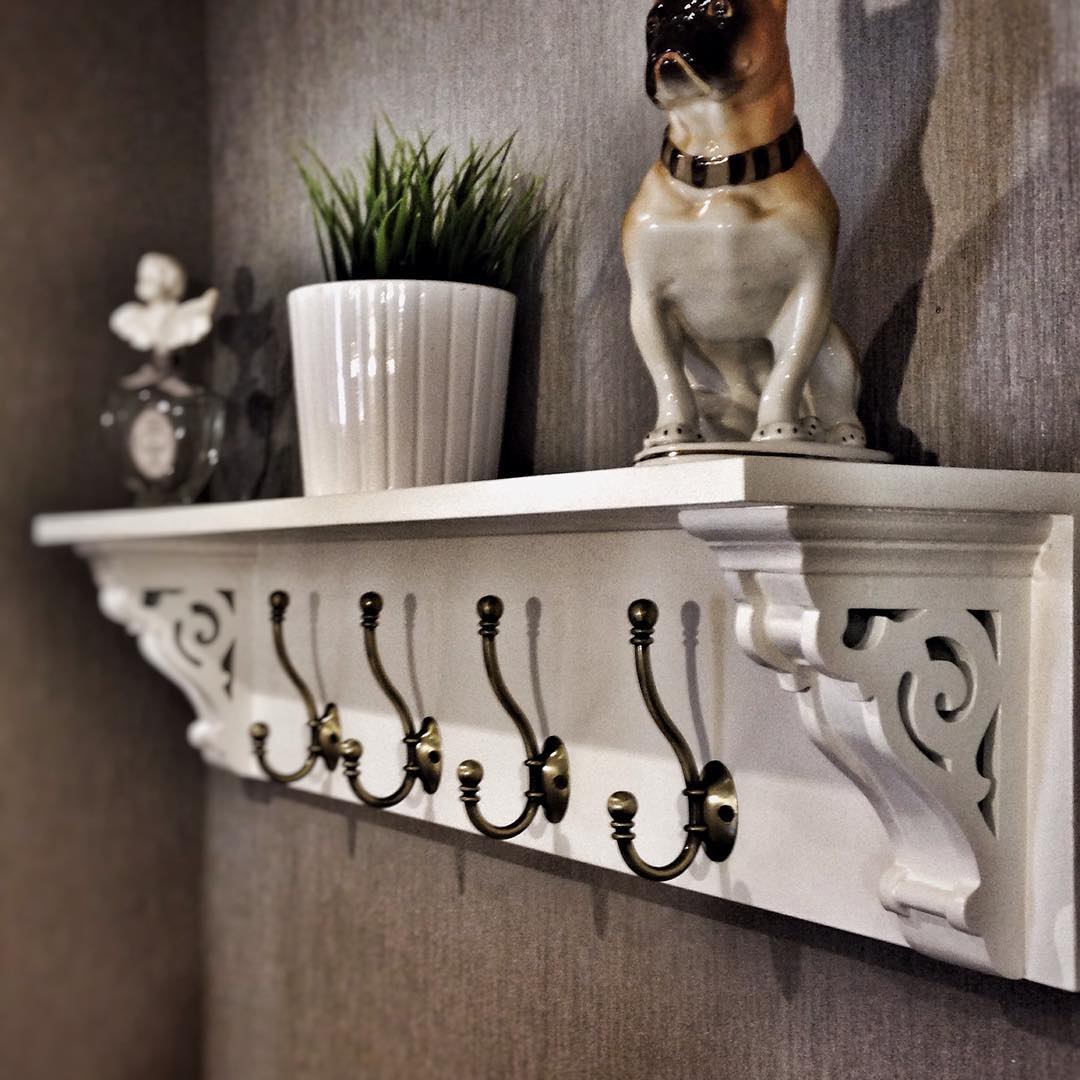 (+60 фото) Белая мебель (шкафы) в интерьере прихожей