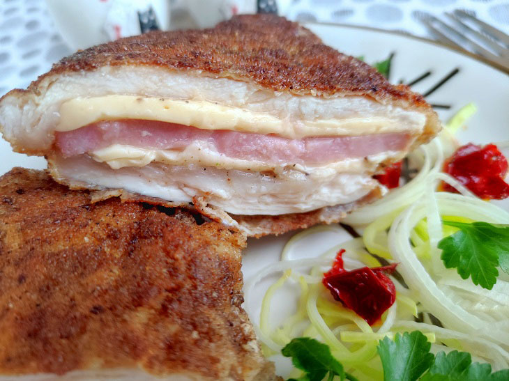 Кордон блю з курки - смачна та апетитна страва