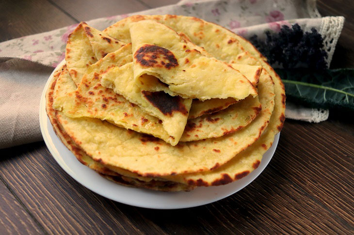 Картопляні коржі з сиром на сковороді - смачні та ароматні