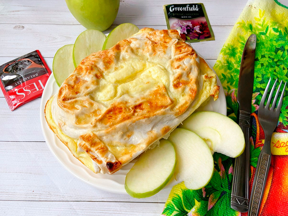Запіканка з лавашу та сиру - цікавий десерт із найпростіших продуктів